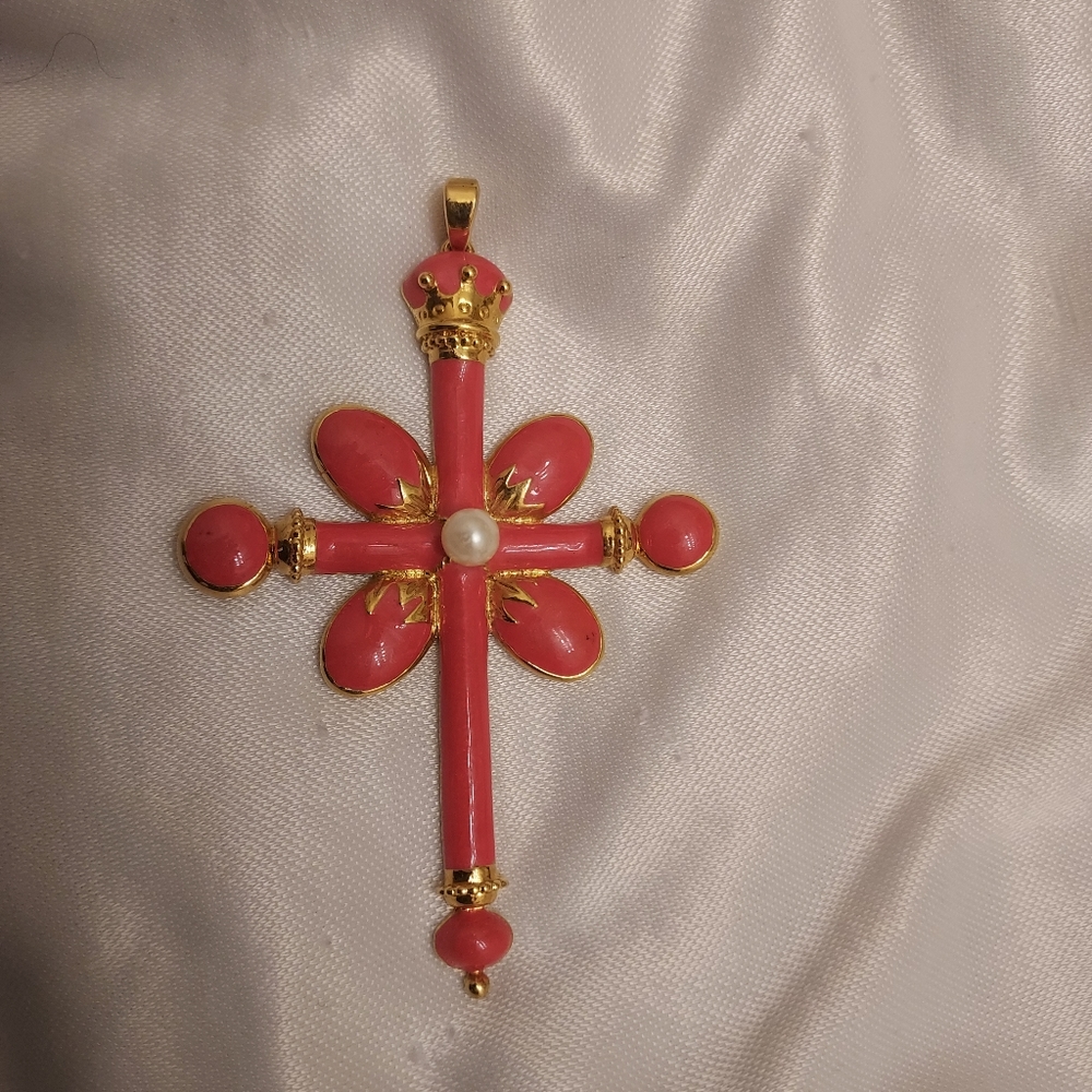 GOLDTONE CORAL ENAMEL FAUX PEARL CROSS PRE-OWNED